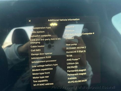 Used 2025 Tesla Model X image 16