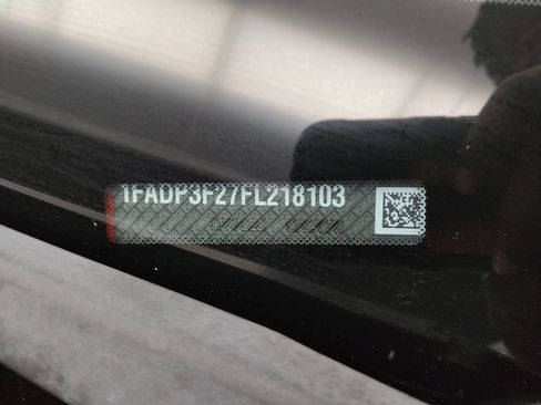 Used 2015 Ford Focus SE w/ Equipment Group 201A FWD image 33