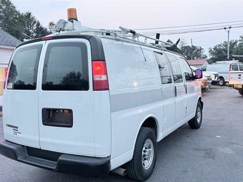 Used 2012 Chevrolet Express 2500 RWD image 4