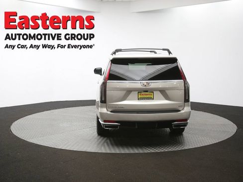 Used 2021 Cadillac Escalade ESV Premium Luxury Platinum image 45