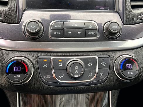 Used 2017 Chevrolet Impala LT image 30