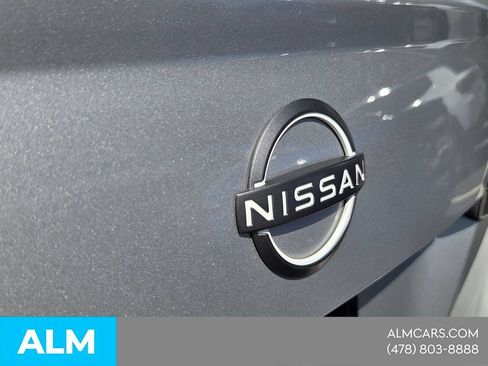 Used 2024 Nissan Versa SV FWD image 11