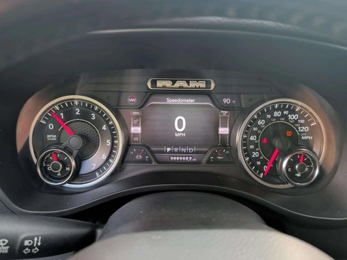 Used 2020 RAM 1500 Big Horn AWD/4WD image 20