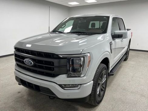 Used 2023 Ford F150 Lariat w/ Equipment Group 502A High image 4