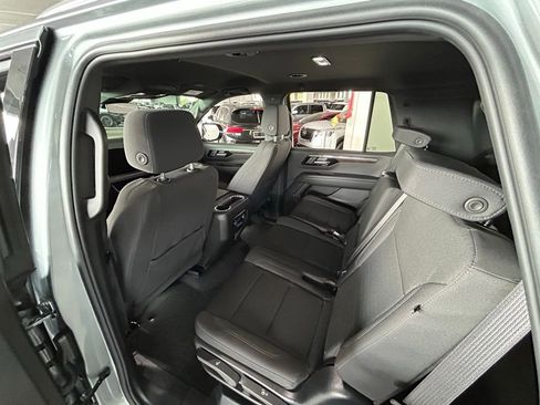 Used 2025 Chevrolet Tahoe LS image 43