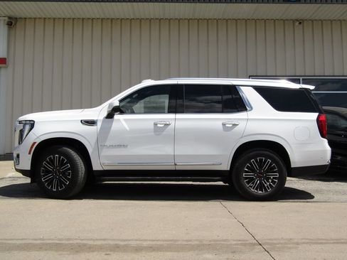 New 2026 GMC Yukon Elevation AWD/4WD image 11