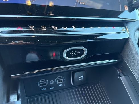 New 2026 Jeep Grand Cherokee Altitude AWD/4WD image 16