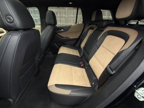 New 2026 Chevrolet Equinox ACTIV w/ Convenience Package III FWD image 20