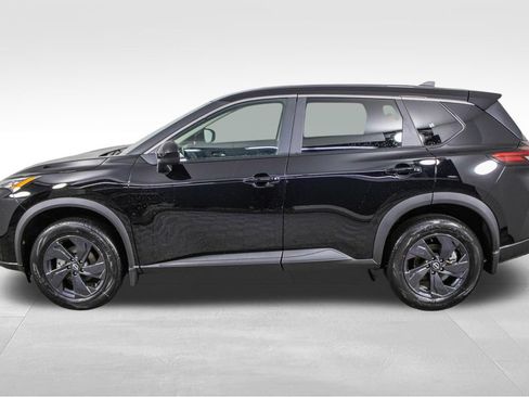 Used 2026 Nissan Rogue SV w/ Cold Weather Package AWD/4WD image 6