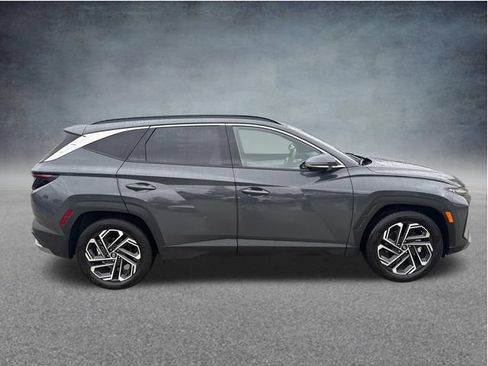 Used 2026 Hyundai Tucson Limited FWD image 11