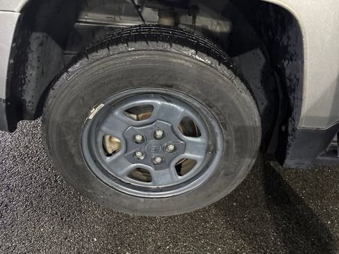 Used 2016 Jeep Patriot Sport w/ Power Value Group image 30