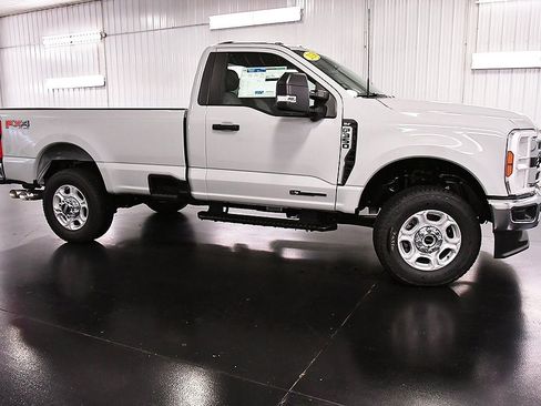 New 2026 Ford F350 XLT w/ 360-Degree Camera Package image 8