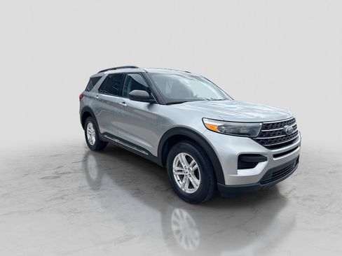 Certified 2023 Ford Explorer XLT AWD/4WD image 10