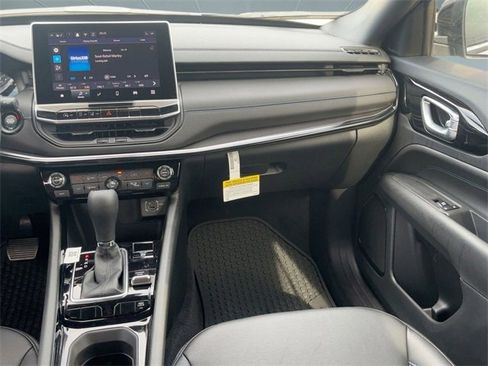 New 2026 Jeep Compass Latitude image 24