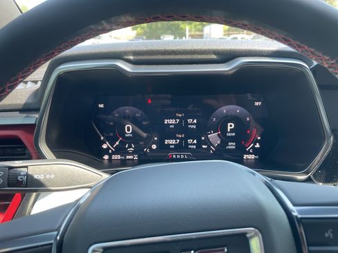 Used 2026 GMC Canyon AT4X AWD/4WD image 19