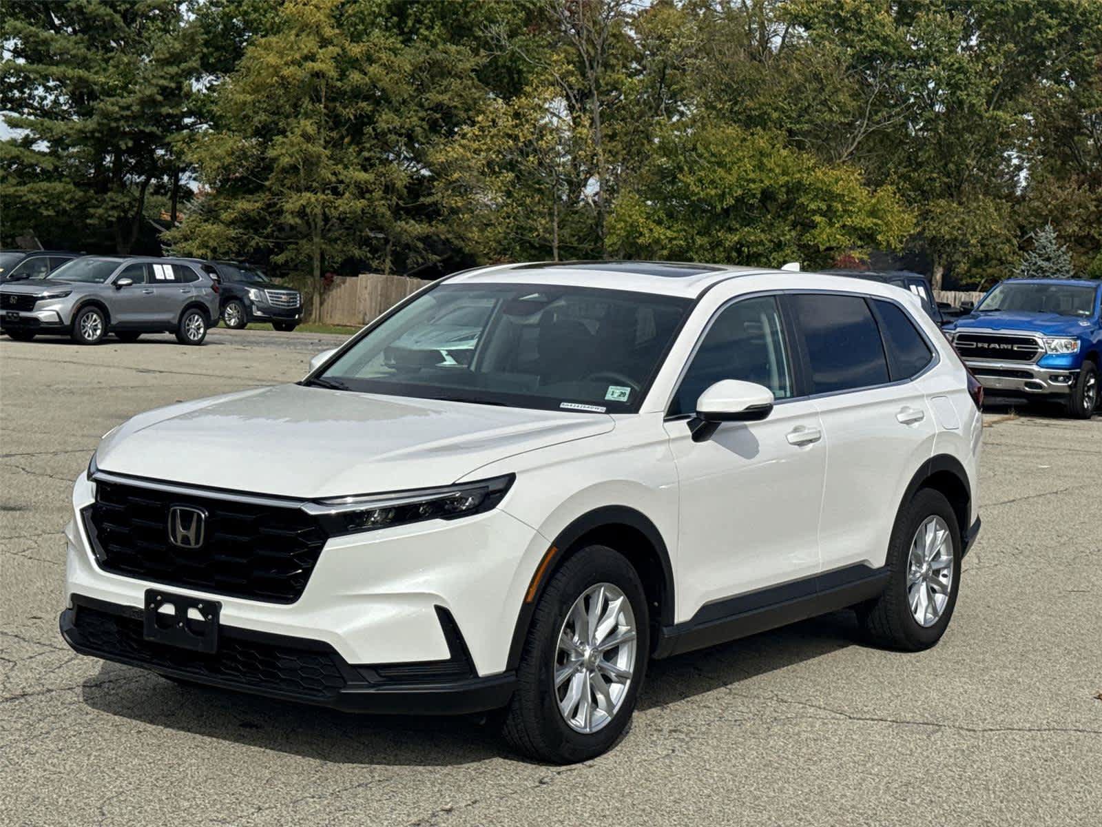 Used 2024 Honda CR-V EX image 1