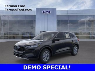 New 2025 Ford Escape Active image 1