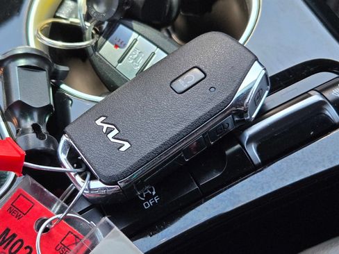 Used 2022 Kia Stinger GT-Line RWD image 34