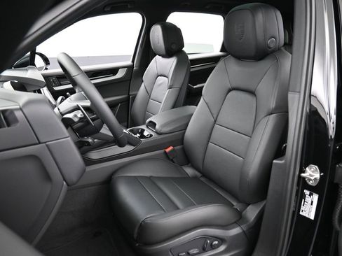 New 2026 Porsche Cayenne AWD/4WD image 5