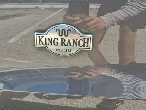 Used 2023 Ford Explorer King Ranch w/ Technology Package AWD/4WD image 10
