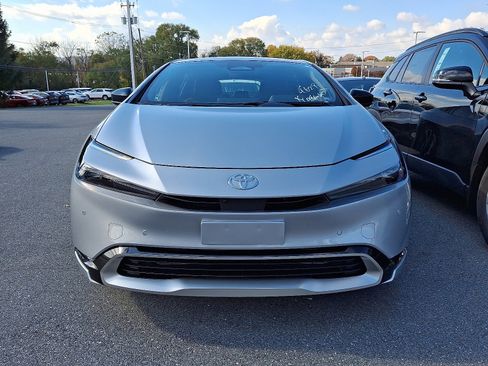 New 2026 Toyota Prius Plug-In Hybrid image 2