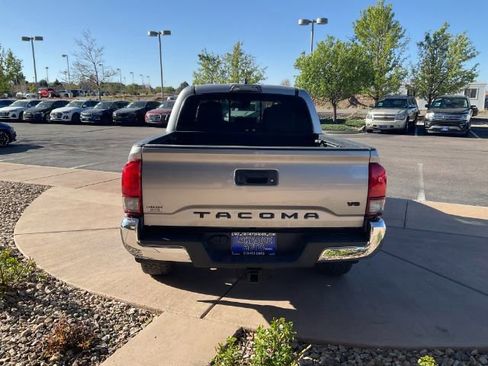 Used 2019 Toyota Tacoma TRD Off-Road AWD/4WD image 5