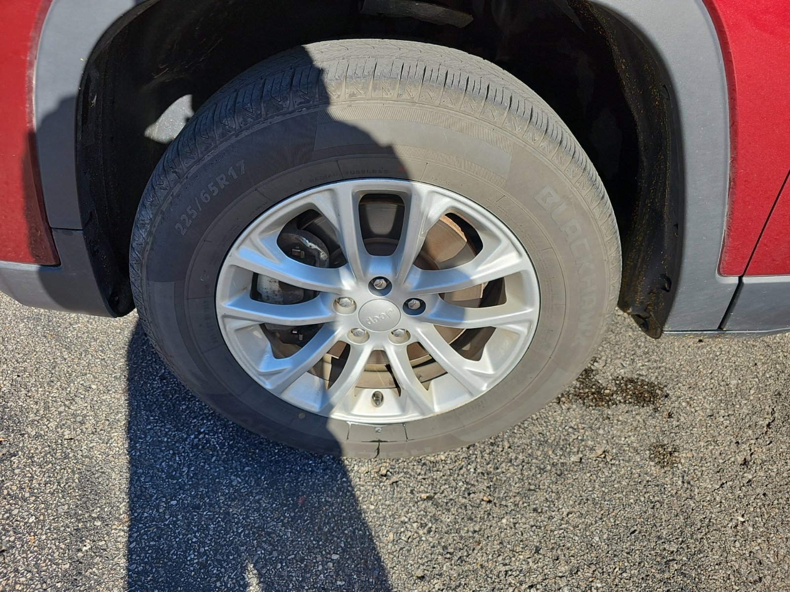 Used 2021 Jeep Cherokee Latitude AWD/4WD image 15