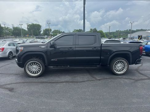 Used 2021 GMC Sierra 1500 AT4 w/ AT4 Preferred Package AWD/4WD image 2