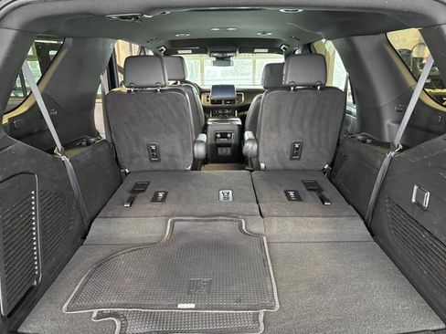 Used 2024 Chevrolet Tahoe LT image 24