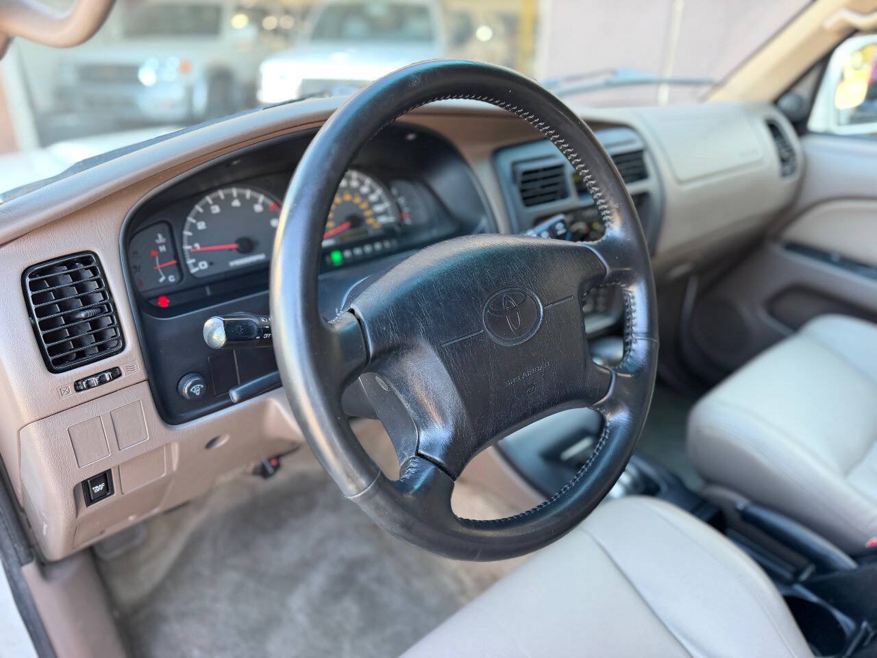 Used 2002 Toyota 4Runner SR5 w/ Upgrade Value Pkg 2 RWD image 16