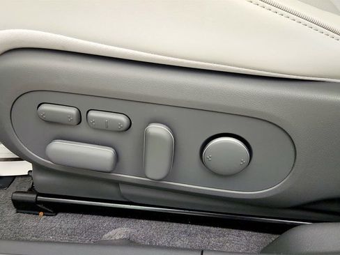 Used 2024 Hyundai Ioniq 5 Limited RWD image 12