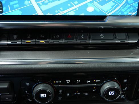 Used 2025 Chevrolet Silverado 2500 High Country w/ High Country Premium Package image 40