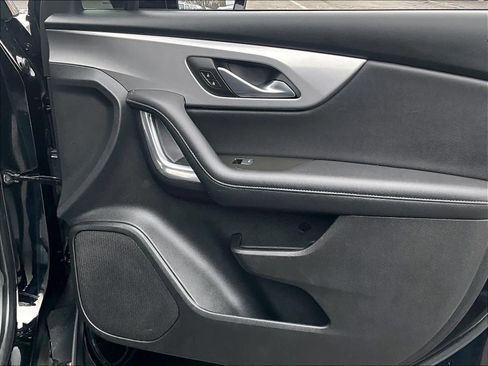 Used 2022 Chevrolet Blazer LT image 12