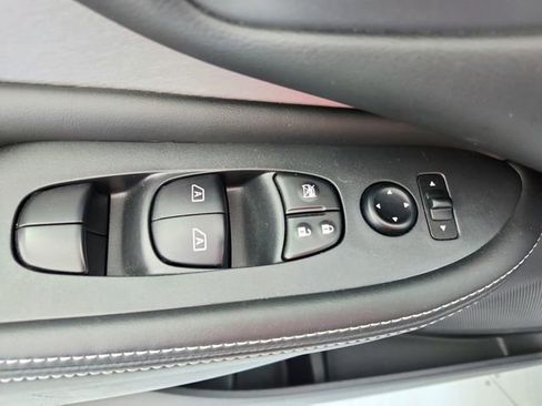 Used 2024 Nissan Murano SV w/ SV Midnight Edition Package image 33