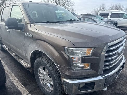 Used 2015 Ford F150 XLT w/ Equipment Group 302A Luxury image 12