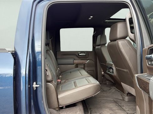 Used 2022 GMC Sierra 3500 Denali image 12