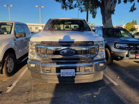 Used 2020 Ford F250 XLT w/ XLT Premium Package image 7