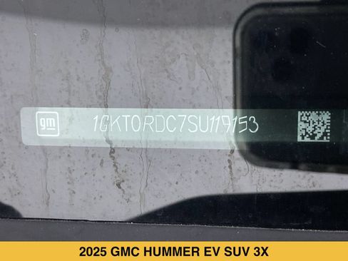 Used 2025 GMC Hummer EV 3X AWD/4WD image 16