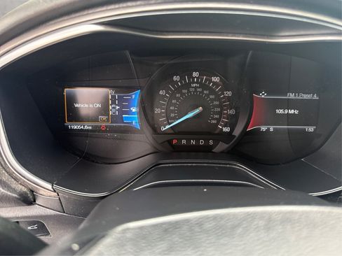 Used 2019 Ford Fusion SE AWD/4WD image 22