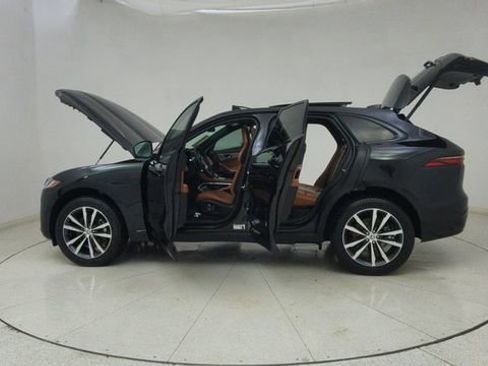 Used 2025 Jaguar F-PACE R-Dynamic S image 74