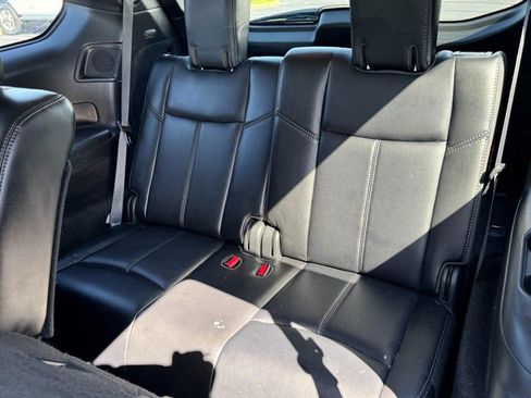 Used 2019 Nissan Pathfinder Platinum AWD/4WD image 13