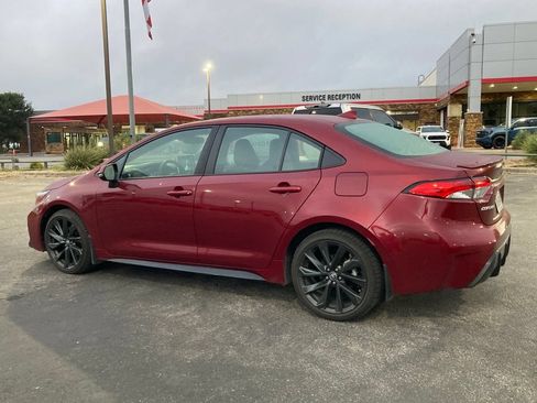 Used 2026 Toyota Corolla SE w/ SE Package FWD image 5