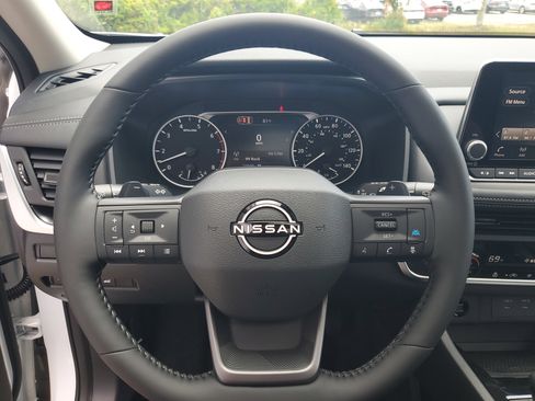 New 2026 Nissan Rogue SV FWD image 10