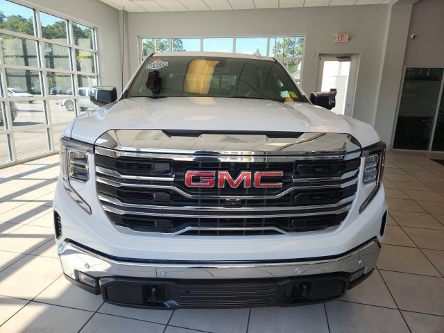 Used 2024 GMC Sierra 1500 SLT w/ SLT Premium Plus Package AWD/4WD image 3
