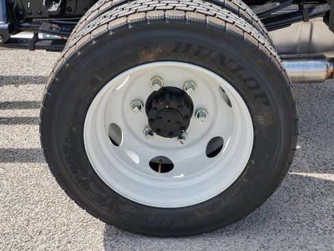 New 2026 Isuzu NPR image 5