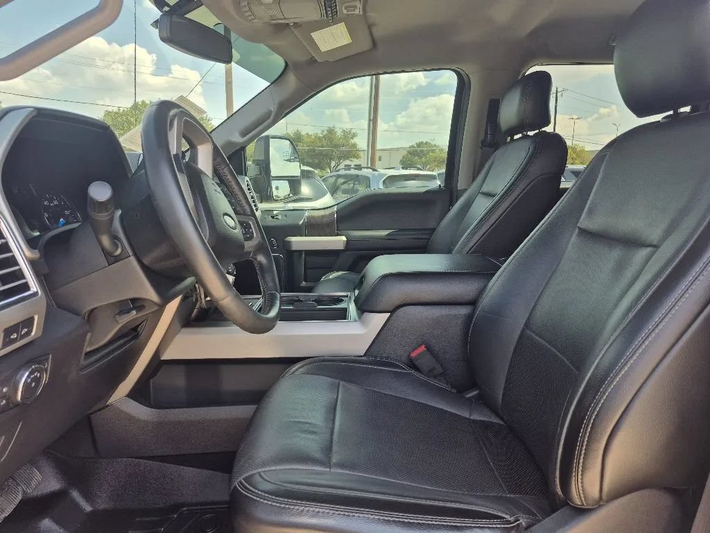 Used 2017 Ford F250 Lariat w/ Lariat Value Package AWD/4WD image 16