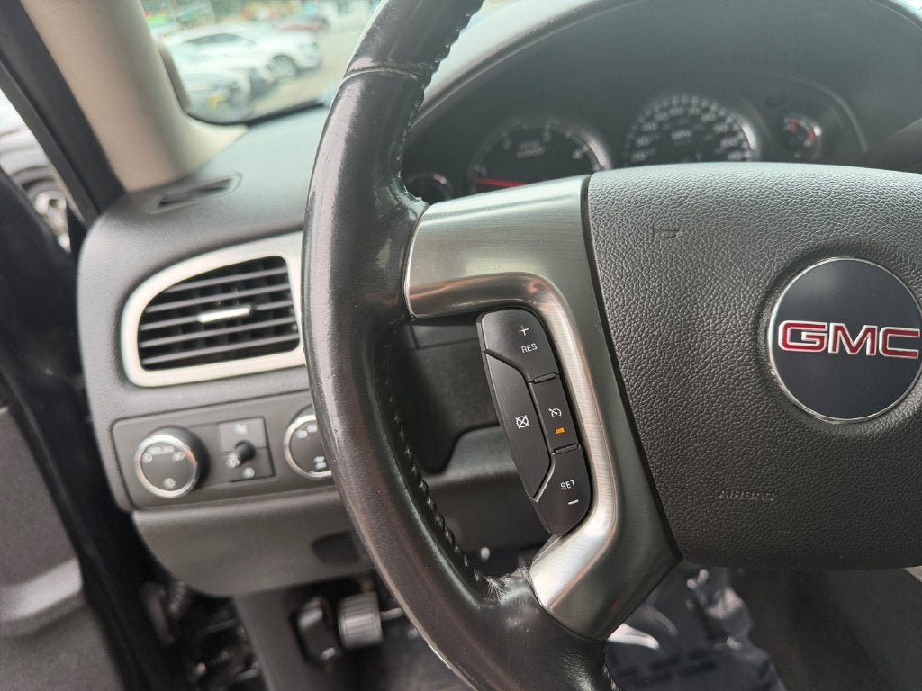Used 2007 GMC Sierra 3500 SLT w/ Entertainment Package AWD/4WD image 16