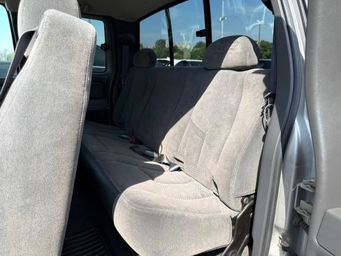 Used 2005 Chevrolet Silverado 1500 LS w/ Light Duty Power Package AWD/4WD image 6
