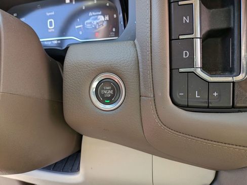 Certified 2023 GMC Yukon XL Denali w/ Denali Reserve Package AWD/4WD image 19