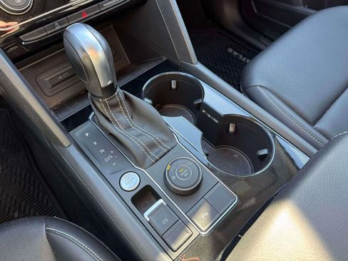 Used 2023 Volkswagen Atlas SEL R-Line image 29